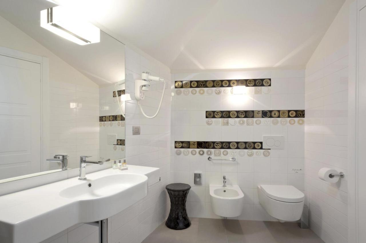 Santa Cesarea Residence Luxury Suite - La Vetta Del Sasso Barisano Matera Buitenkant foto